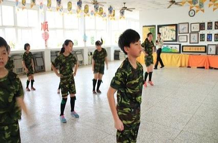 Coretronic 2016 "Fulfill kids' Dreams on Children's Day"-Scout Dancing Show by Maioli County Hai-Bao Elementary School